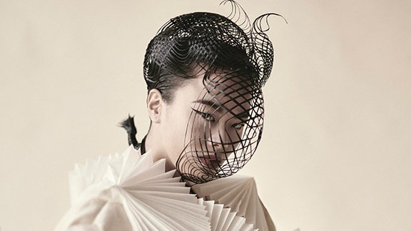 «Origami» by Manuel Mon deslumbra y apasiona en los Premios Contessa