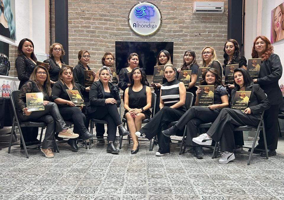 ¡Un Éxito Rotundo! Master Class de Alto Peinado by Hadassah Salam en Puebla